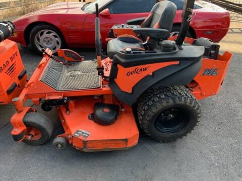 2017 Bad Boy 61" Outlaw Zero-Turn Mower