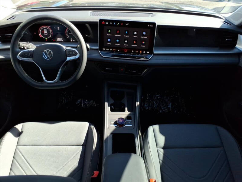 2025 Volkswagen Tiguan SE