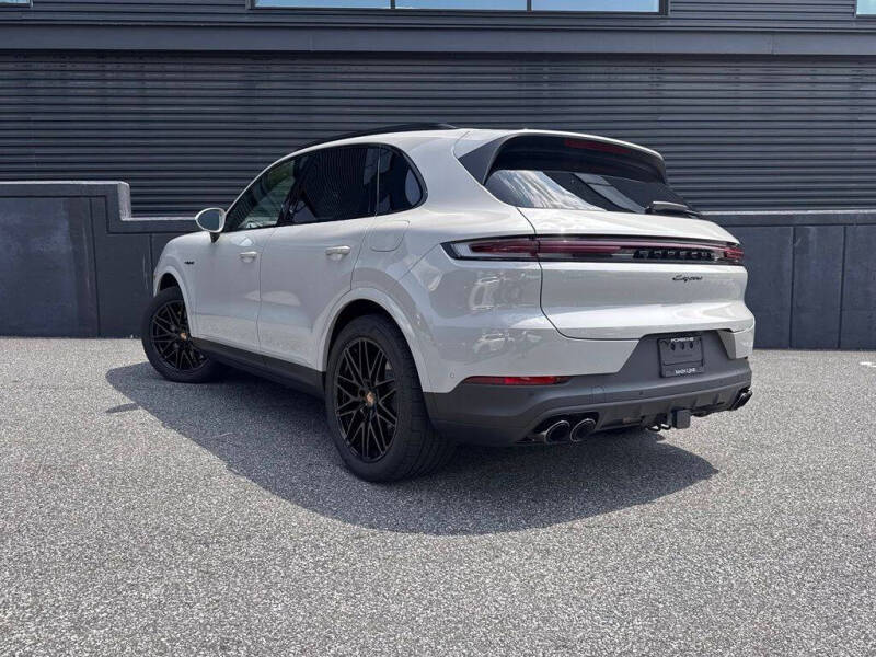2026 Porsche Cayenne E-Hybrid