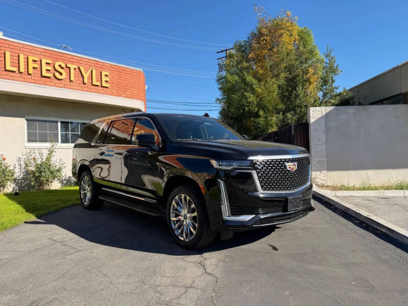 2023 Cadillac Escalade ESV Premium Luxury