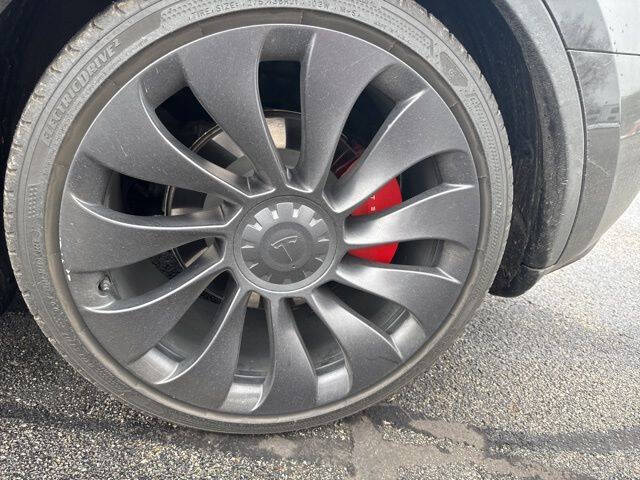 2023 Tesla Model Y Performance