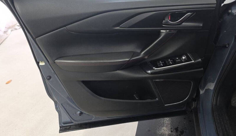 2023 Mazda CX-9 Carbon Edition