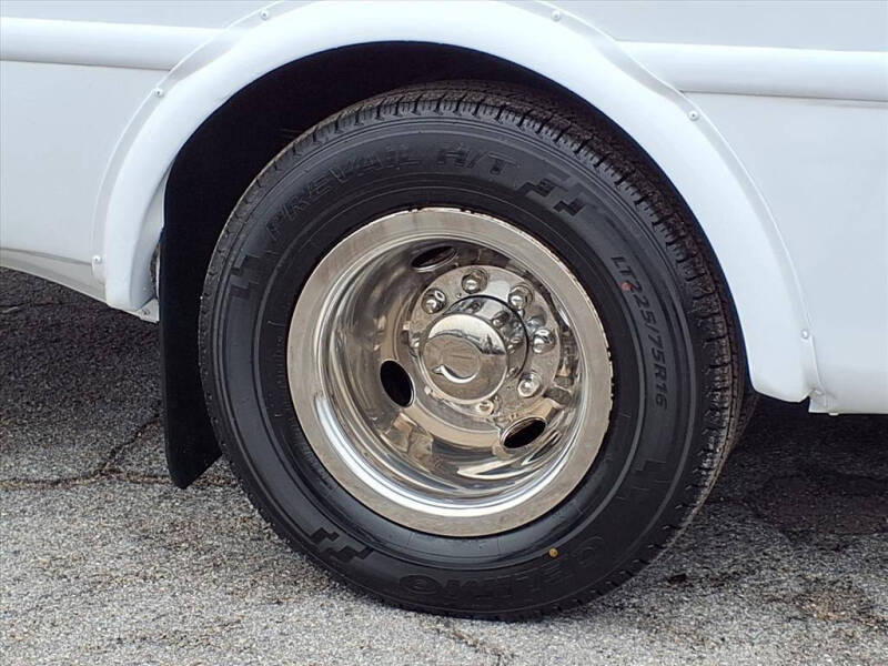 2013 Ford E-Series E-450 SD