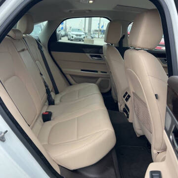 2016 Jaguar XF 35t Prestige