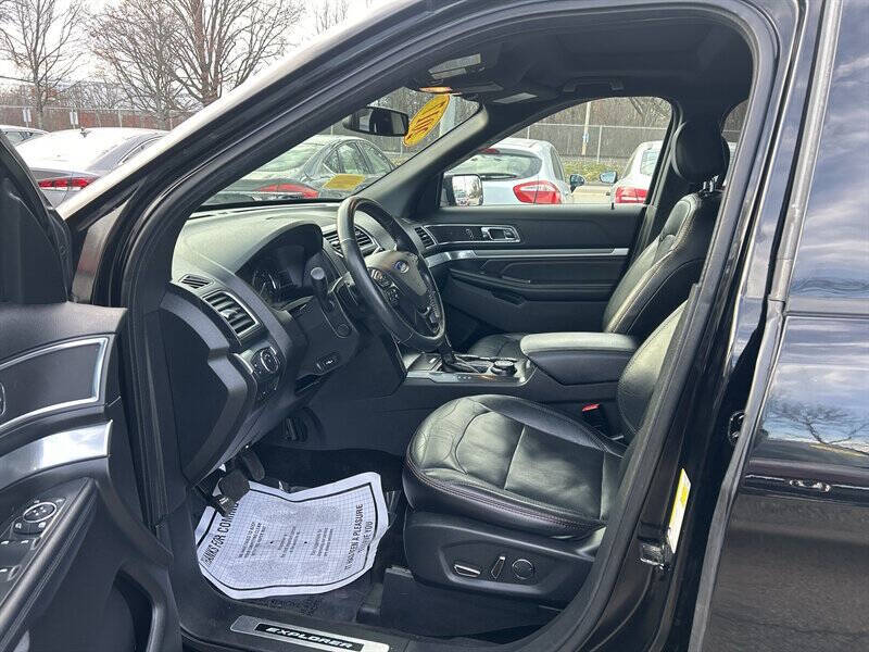 2017 Ford Explorer Sport