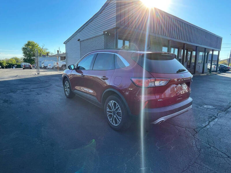 2021 Ford Escape SEL