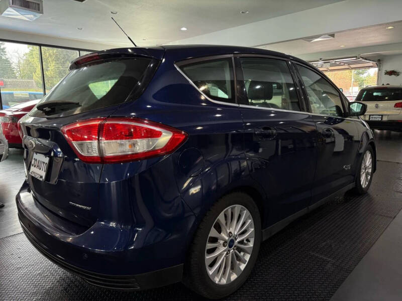2017 Ford C-MAX Energi Titanium