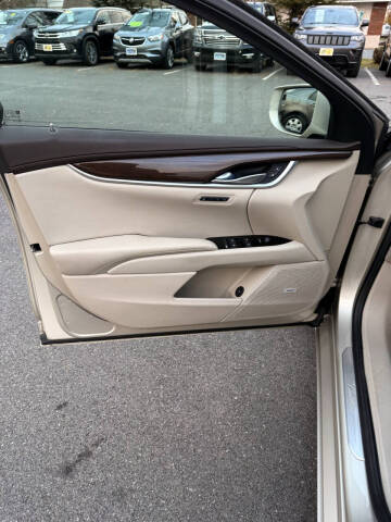 2014 Cadillac XTS Luxury Collection