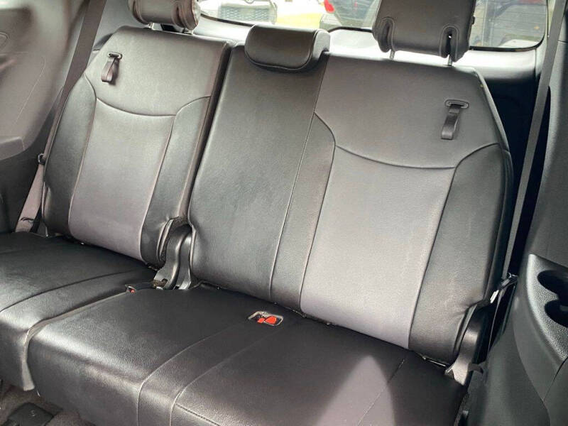 2024 Toyota Sienna XSE 7-Passenger