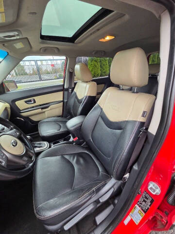 2013 Kia Soul +