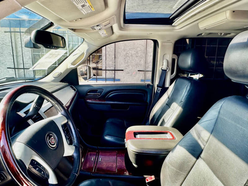 2012 Cadillac Escalade ESV Luxury