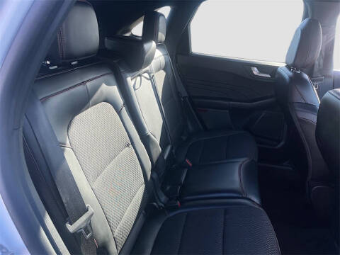 2025 Ford Escape Hybrid ST-Line Select