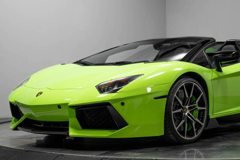 2015 Lamborghini Aventador LP 700-4