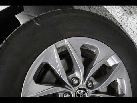 2025 Toyota Sienna LE 8-Passenger