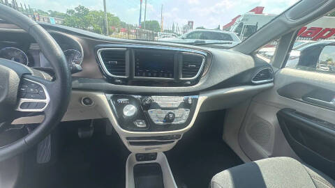 2018 Chrysler Pacifica Touring Plus