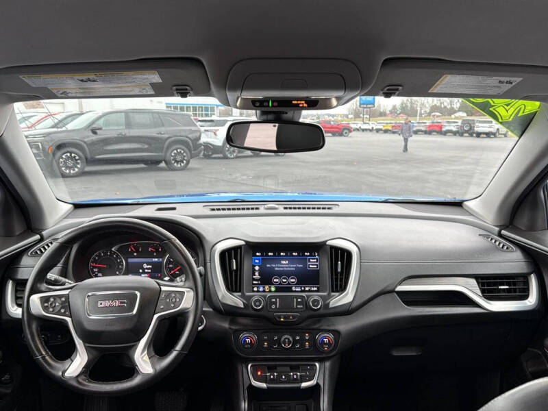 2024 GMC Terrain SLT