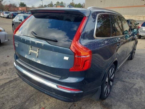 2023 Volvo XC90 Recharge T8 Ultimate Bright Theme 7P