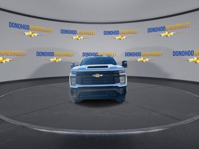 2026 Chevrolet Silverado 3500HD CC Work Truck