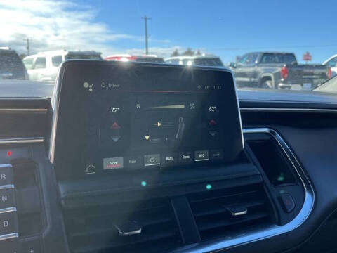 2023 GMC Yukon XL SLE