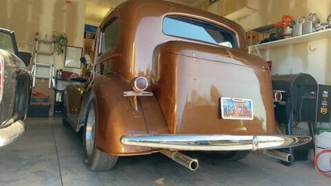 1933 Oldsmobile Custom Cruiser
