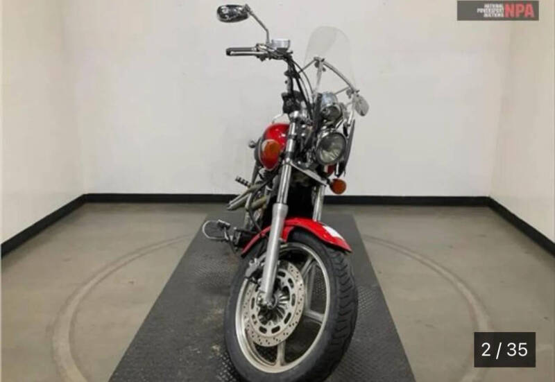2000 Honda VT1100C1 Shadow Spirit