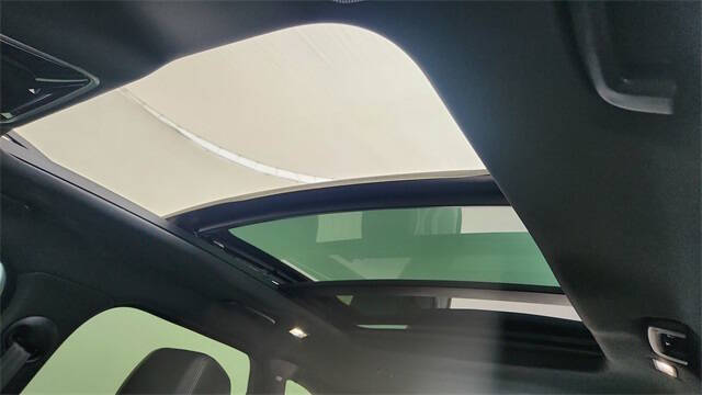 2024 Land Rover Range Rover Velar P250 Dynamic SE