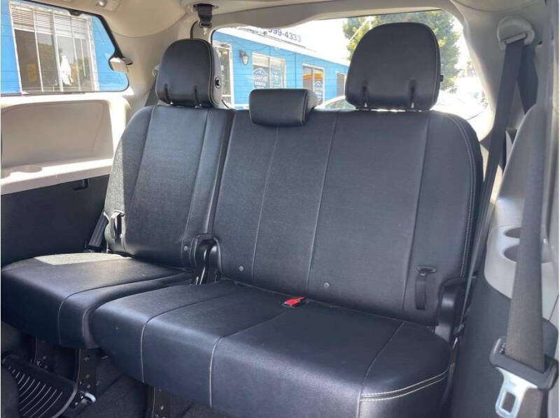2017 Toyota Sienna