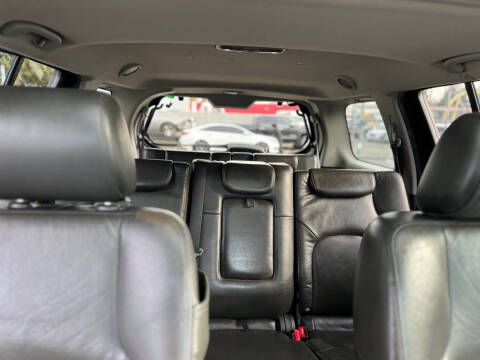 2005 Nissan Pathfinder SE