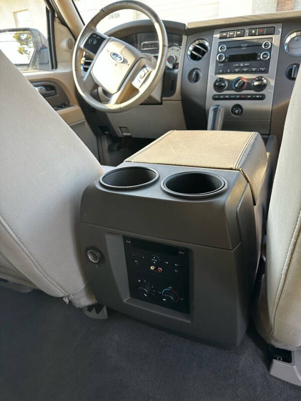 2010 Ford Expedition XLT