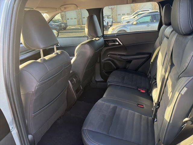 2024 Mitsubishi Outlander SE