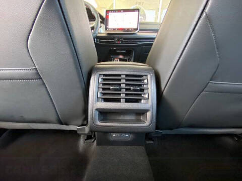 2025 Volkswagen Golf GTI SE