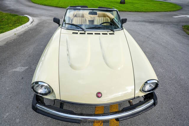 1982 FIAT 2000 Spider