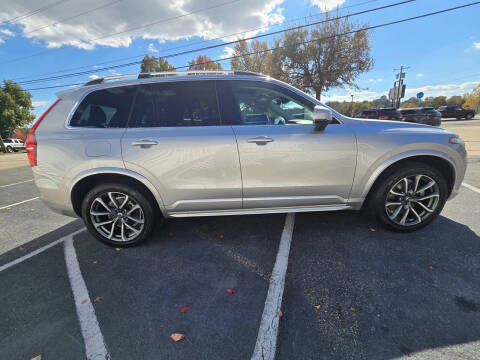 2019 Volvo XC90 T6 Momentum