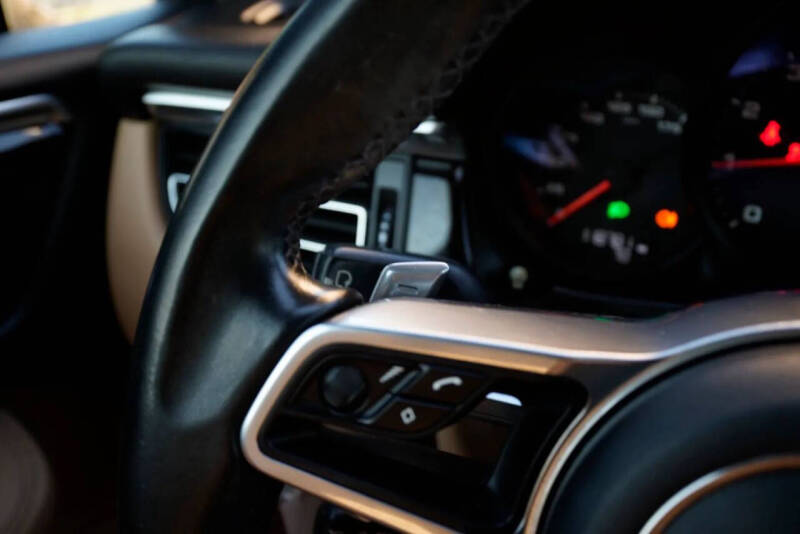 2020 Porsche Macan