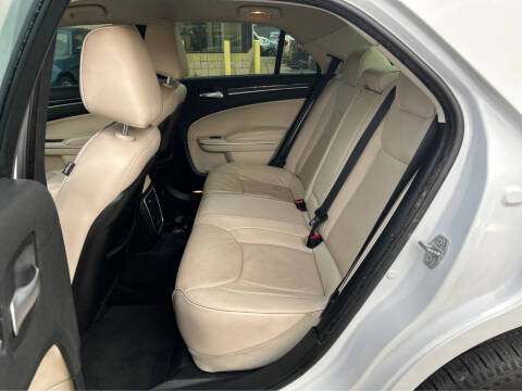 2018 Chrysler 300 Limited