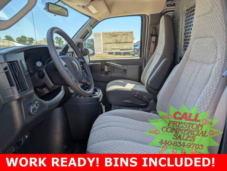 2025 Chevrolet Express 2500