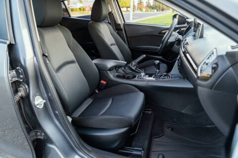 2016 Mazda MAZDA3 i Sport