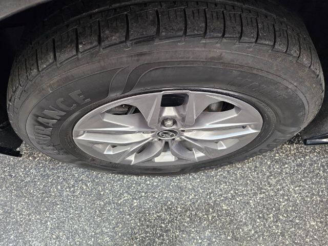 2022 Toyota Sienna LE 8-Passenger