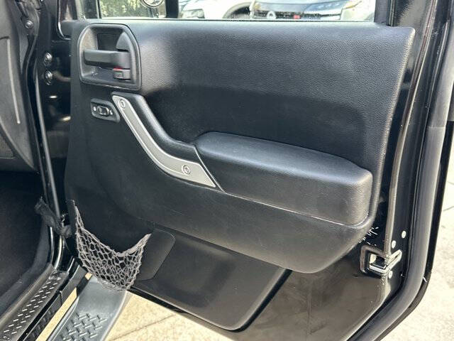 2013 Jeep Wrangler Unlimited Sahara