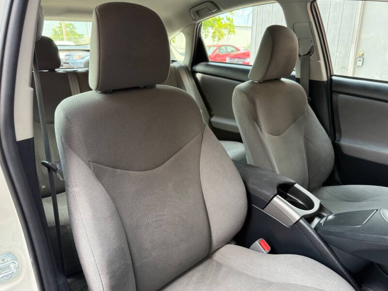 2015 Toyota Prius Three