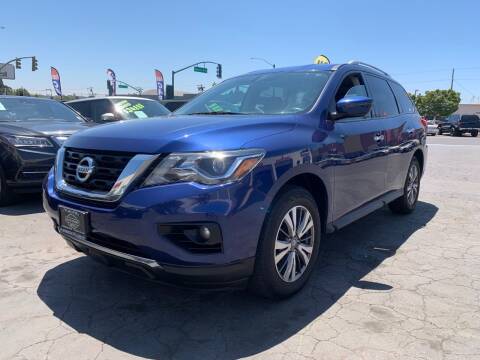 2017 Nissan Pathfinder for sale at Main Street Auto in Vallejo CA