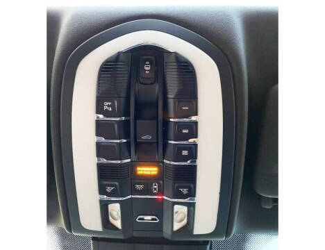 2012 Porsche Cayenne Tiptronic