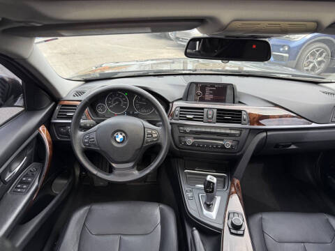 2013 BMW 3 Series 328i