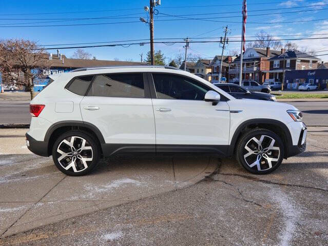 2023 Volkswagen Taos SEL 4Motion