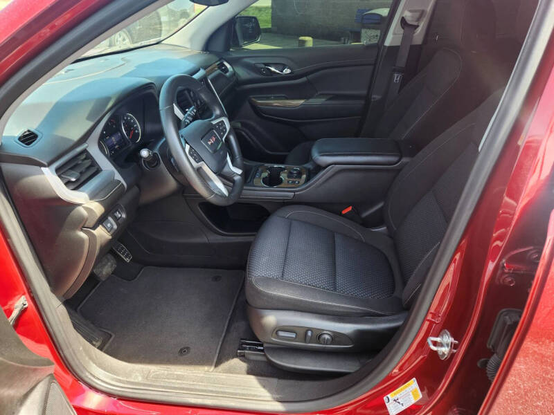 2022 GMC Acadia SLE
