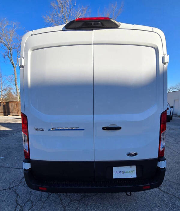 2022 Ford E-Transit 350