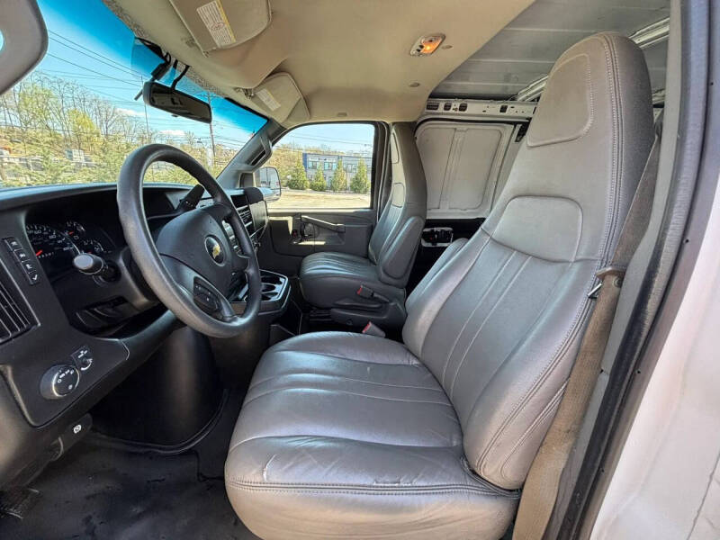2019 Chevrolet Express 2500