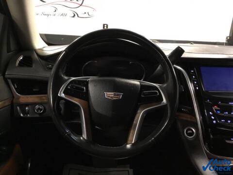 2017 Cadillac Escalade Luxury