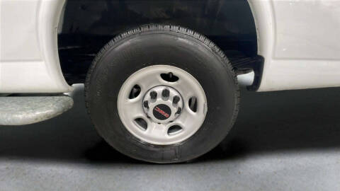 2024 GMC Savana 2500