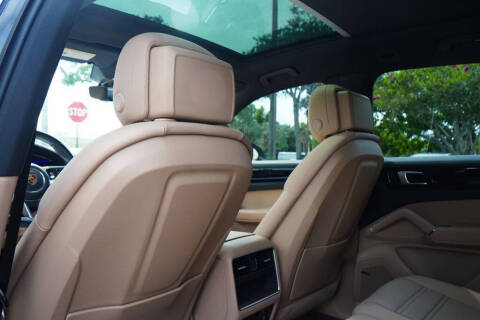 2022 Porsche Cayenne